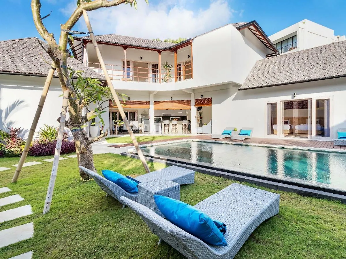 Villa Hiburan 1 By Villa Finder Seminyak